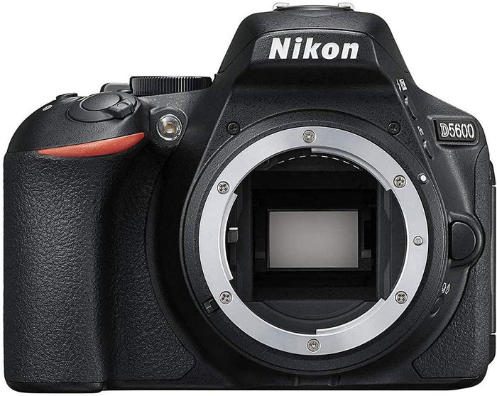 新品未開封 Nikon ニコン D5600 ダブルズームキット