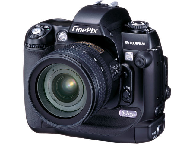 FUJIFILM FinePix S3 Pro 
