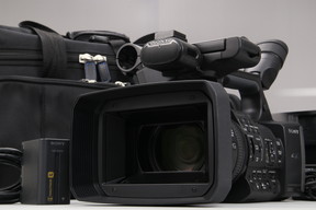2025年05月15日に一心堂が買取したSONY FDR-AX1の画像
