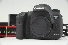 2022年02月15日に一心堂が買取したCanon EOS 7D Mark II ボディの画像