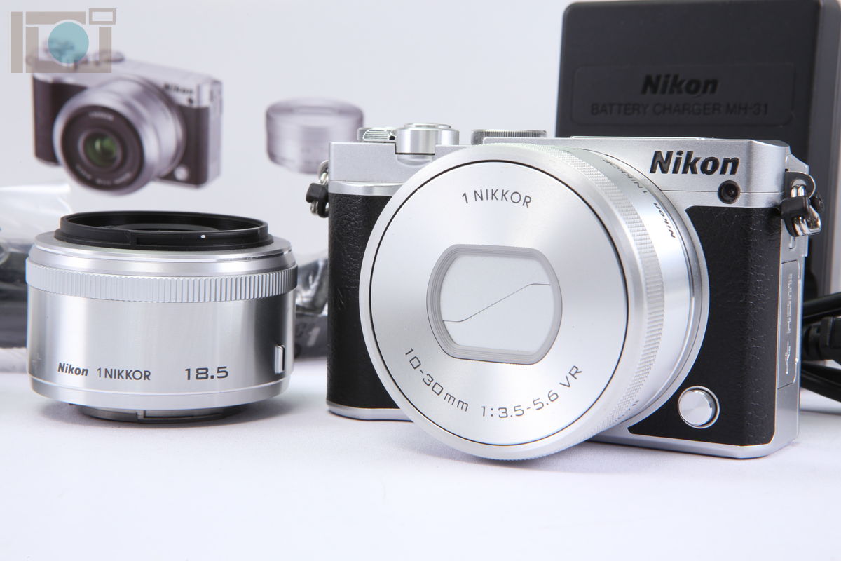 2022年12月16日に一心堂が買取したNikon Nikon 1 J5 ダブルレンズキット シルバーの画像