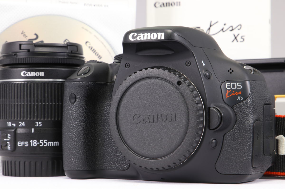 2024年07月28日に一心堂が買取したCanon EOS Kiss X5 EF-S18-55 IS II レンズキットの画像