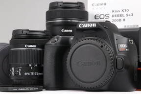 2024年08月30日に一心堂が買取したCanon EOS Kiss X10 ダブルズームキット ブラックの画像