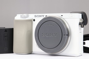 2024年10月04日に一心堂が買取したSONY α6100 ボディ ILCE-6100 ホワイトの画像