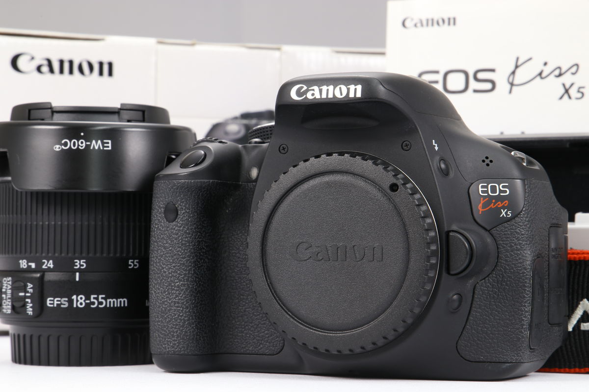 2024年11月25日に一心堂が買取したCanon EOS Kiss X5 EF-S18-55 IS II レンズキットの画像