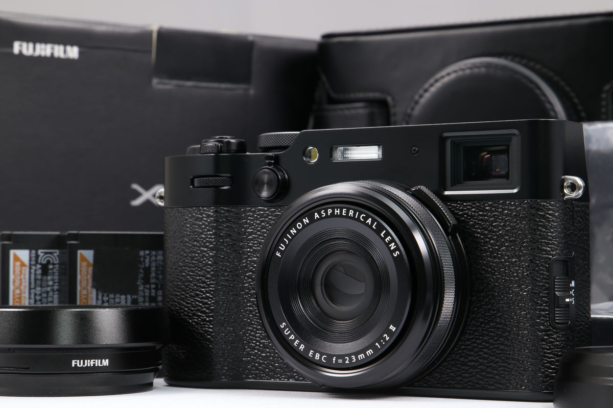 2025年01月14日に一心堂が買取したFUJIFILM X100VI ブラックの画像