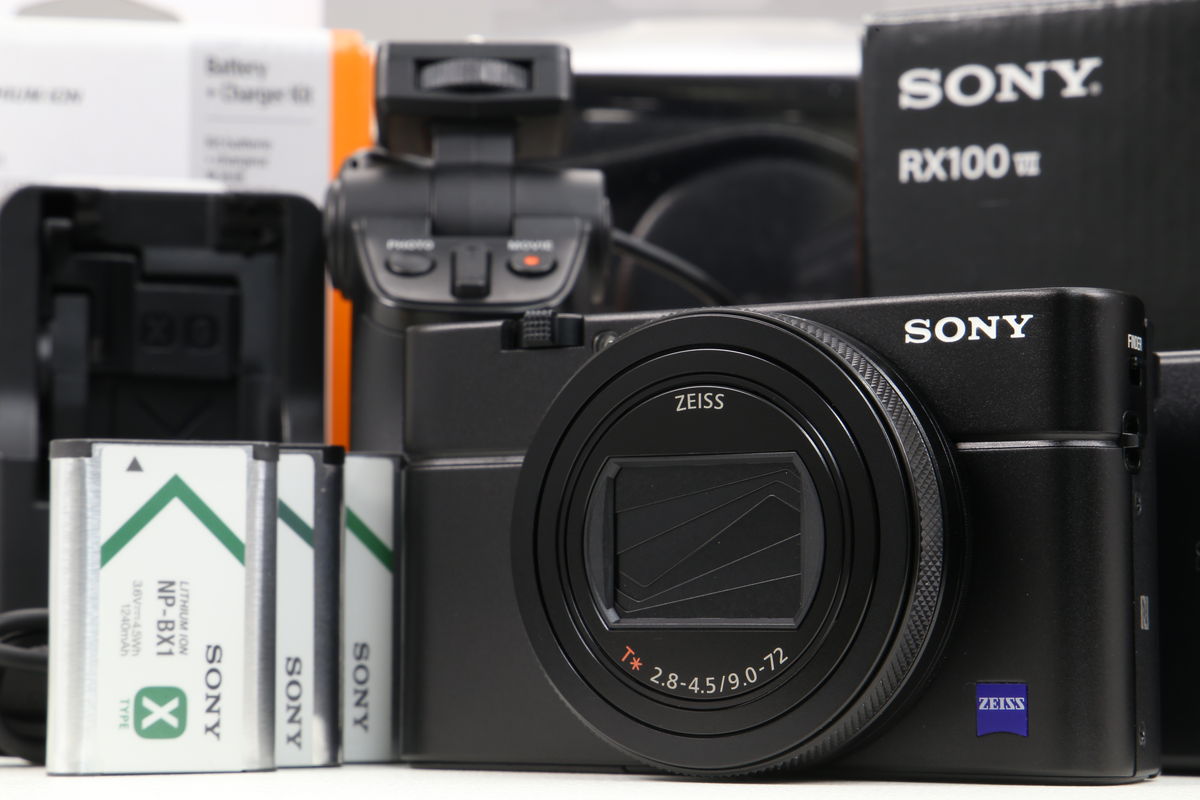 2025年04月17日に一心堂が買取したSONY Cyber-shot RX100VII シューティンググリップキット DSC-RX100M7Gの画像