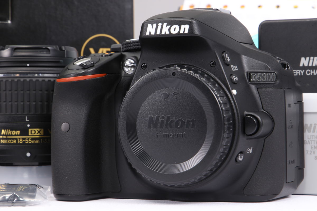 2025年05月03日に一心堂が買取したNikon D5300 18-55 VR II レンズキット ブラックの画像