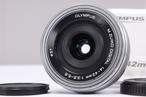 2025年05月09日に一心堂が買取したOLYMPUS M.ZUIKO DIGITAL ED 14-42mm F3.5-5.6 EZ シルバーの画像