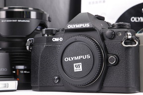 2025年05月10日に一心堂が買取したOLYMPUS OM-D E-M5 Mark II 12-40mm F2.8 レンズキット ブラックの画像