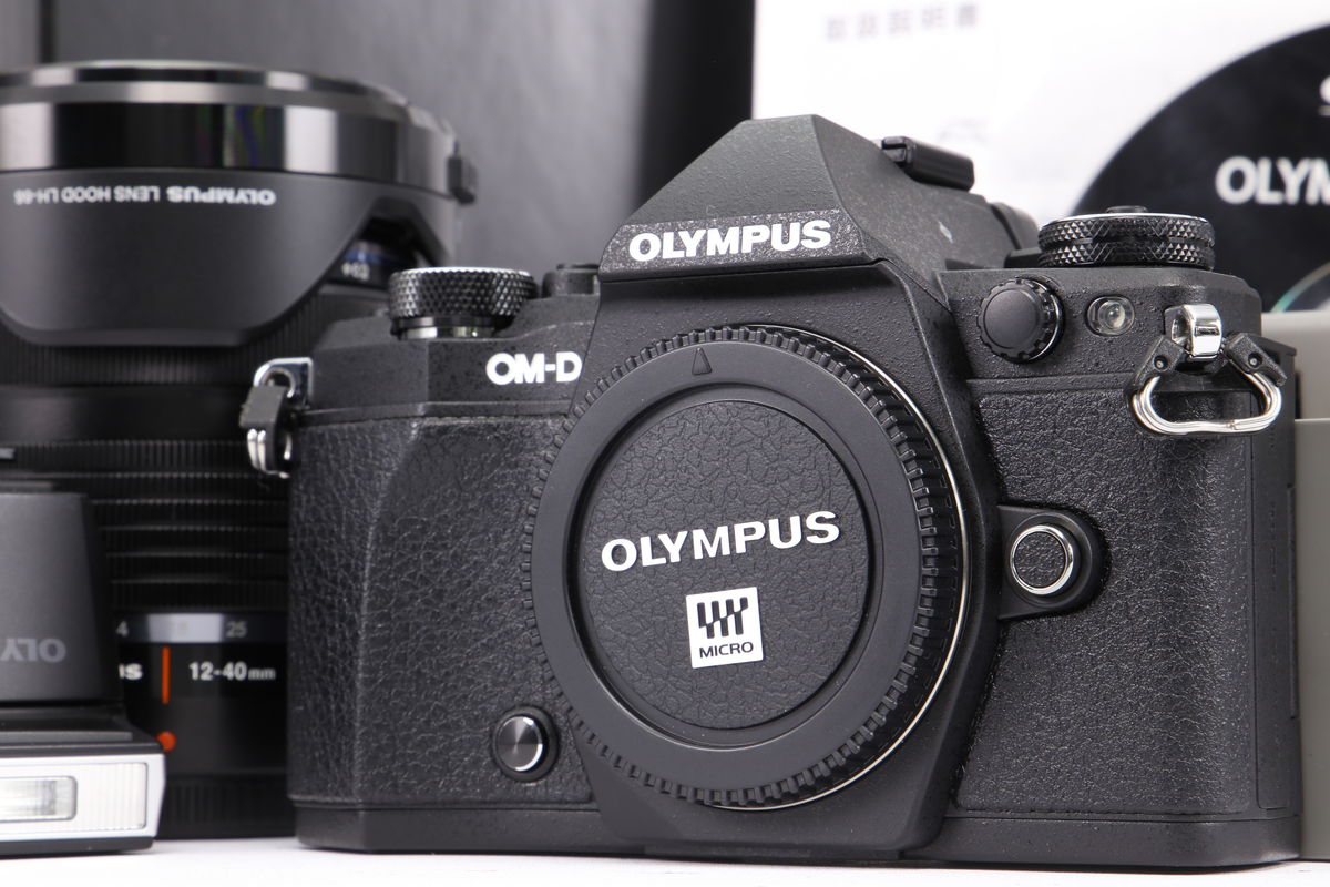 2025年05月10日に一心堂が買取したOLYMPUS OM-D E-M5 Mark II 12-40mm F2.8 レンズキット ブラックの画像