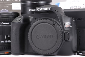 2025年05月19日に一心堂が買取したCanon EOS Kiss X10 ダブルズームキット ブラックの画像
