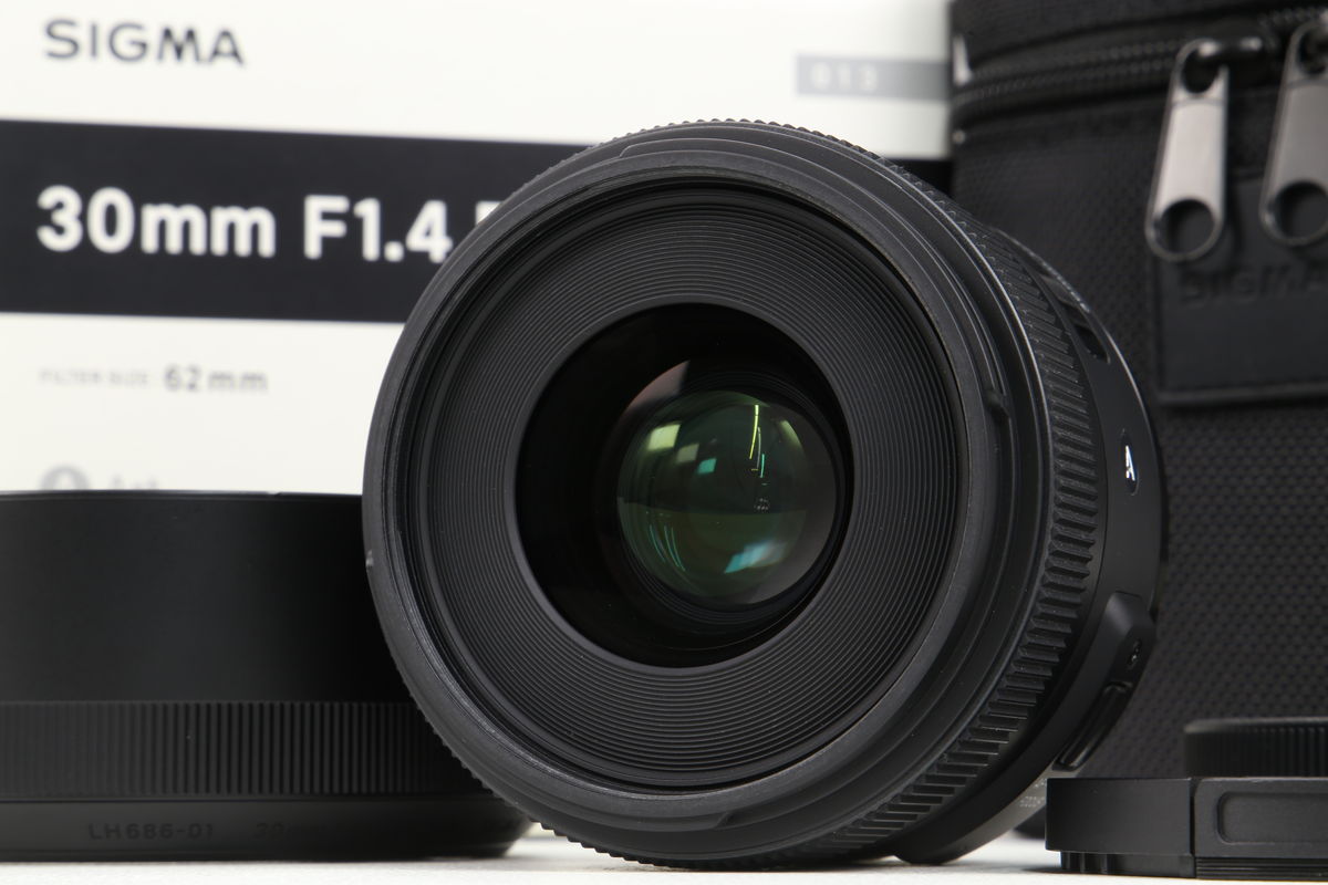 2025年05月22日に一心堂が買取したSIGMA Art 30mm F1.4 DC HSM [Fマウント]の画像