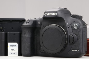 2025年05月15日に一心堂が買取したCanon EOS 7D Mark II ボディの画像