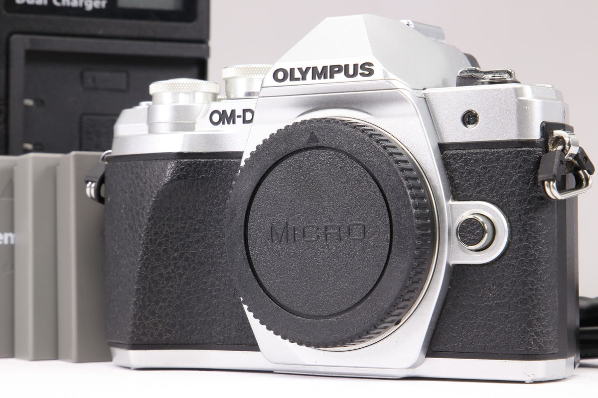 2025年05月15日に一心堂が買取したOLYMPUS OM-D E-M10 Mark III ボディ シルバーの画像