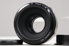 2025年06月19日に一心堂が買取したCanon EF50mm F1.8 IIの画像