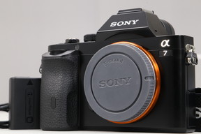 2025年07月30日に一心堂が買取したSONY α7 ボディ ILCE-7の画像