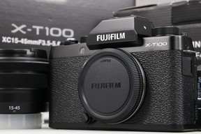 2025年07月29日に一心堂が買取したFUJIFILM X-T100 ダブルズームレンズキット ブラックの画像