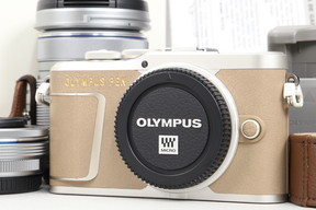 2025年08月06日に一心堂が買取したOLYMPUS PEN E-PL10 EZダブルズームキット ブラウンの画像