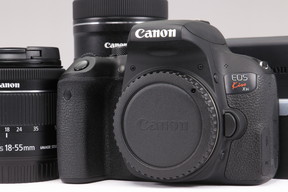 2025年08月18日に一心堂が買取したCanon EOS Kiss X9i ダブルズームキットの画像