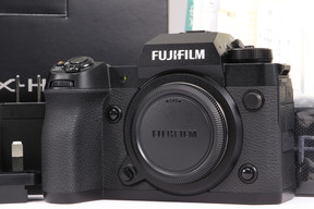 2025年08月20日に一心堂が買取したFUJIFILM X-H2 ボディの画像