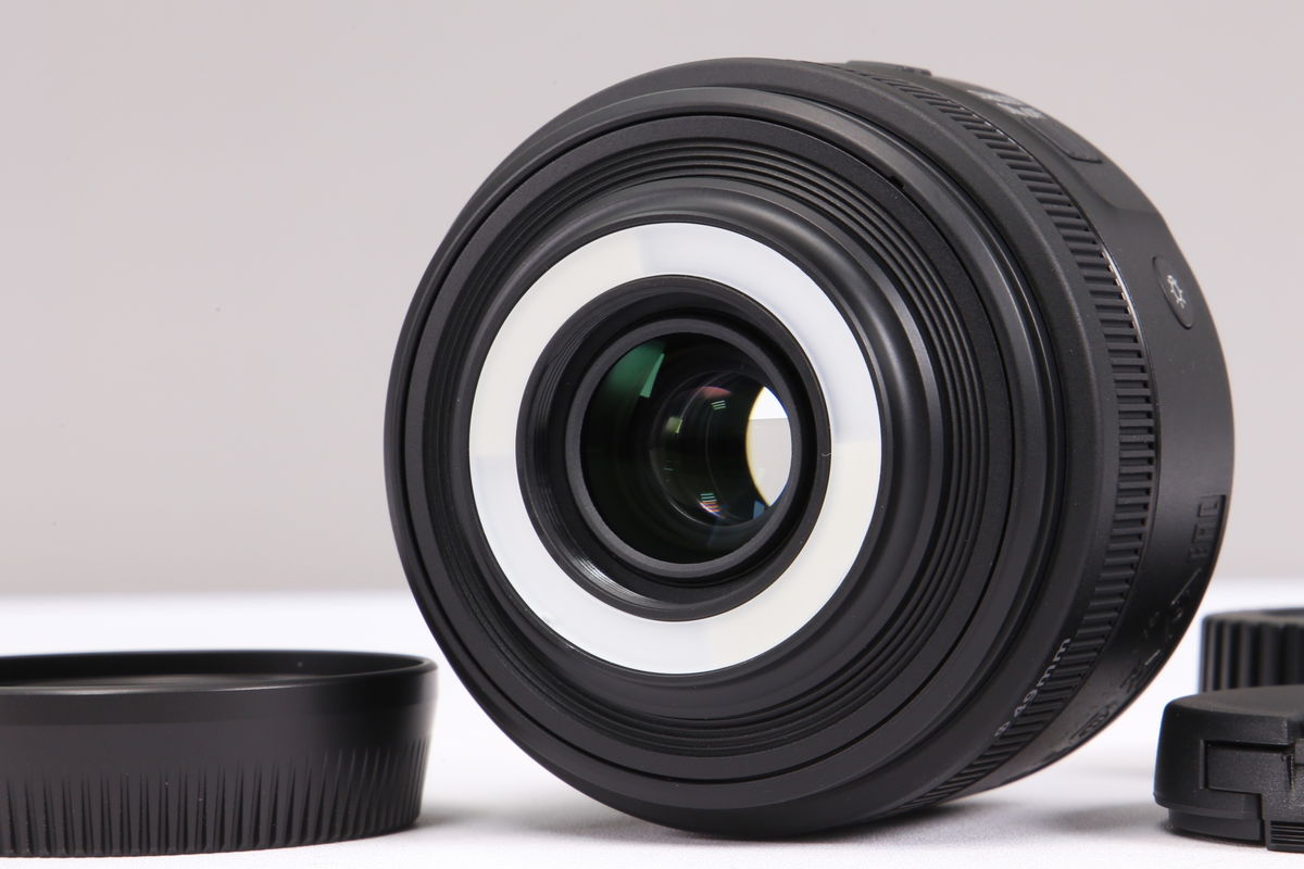 2025年08月19日に一心堂が買取したCanon EF-S35mm F2.8 マクロ IS STMの画像