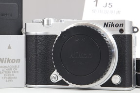 2025年09月01日に一心堂が買取したNikon Nikon 1 J5 ボディ シルバーの画像