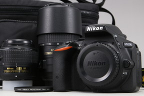 2025年09月16日に一心堂が買取したNikon D5500 ダブルズームキット ブラックの画像