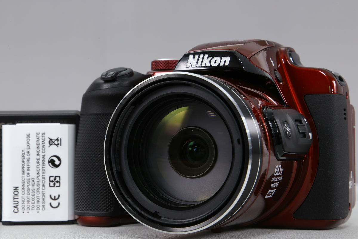 2025年10月11日に一心堂が買取したNikon COOLPIX B700 レッドの画像