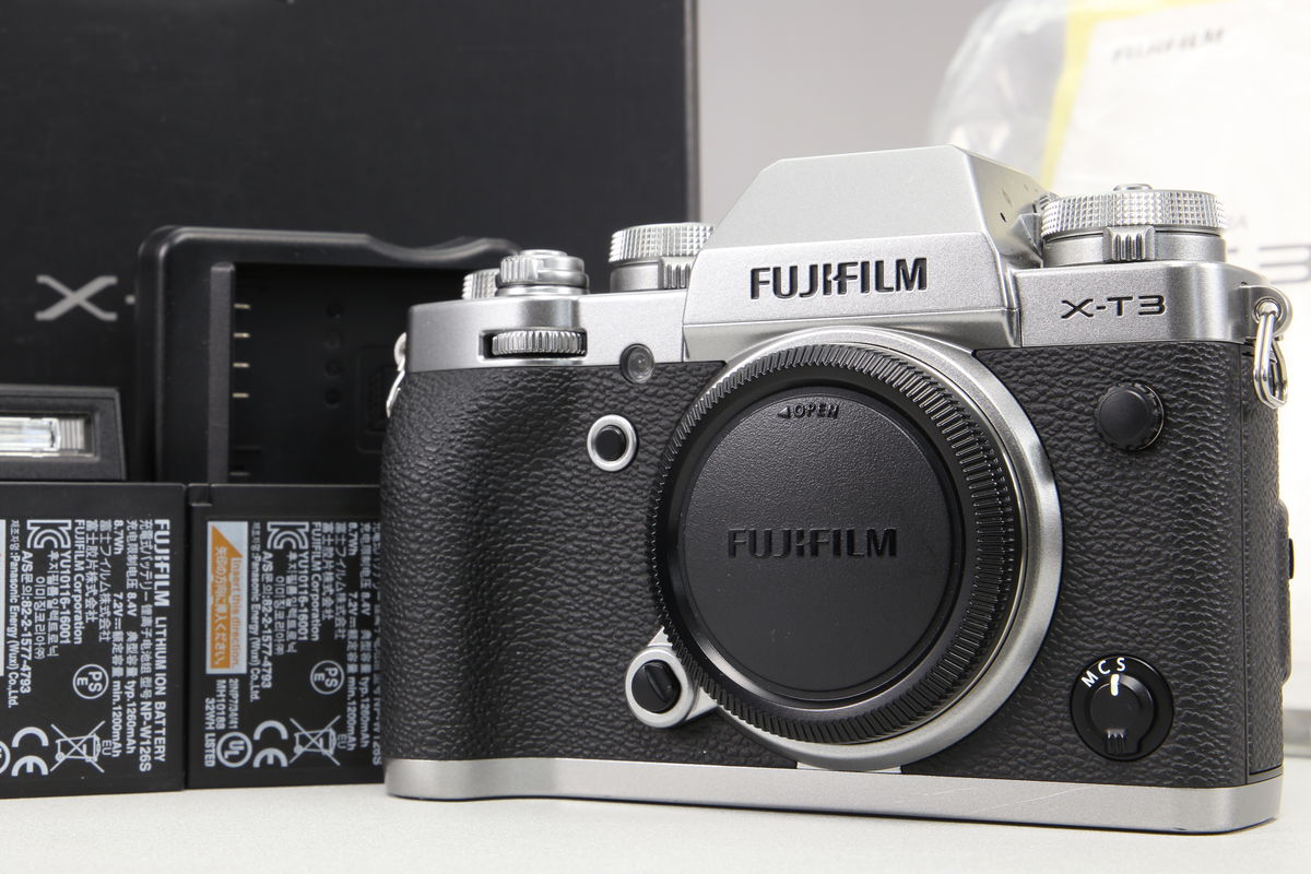 2025年10月04日に一心堂が買取したFUJIFILM X-T3 ボディ シルバーの画像