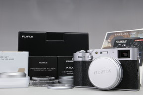 2025年11月08日に一心堂が買取したFUJIFILM X100VI シルバーの画像
