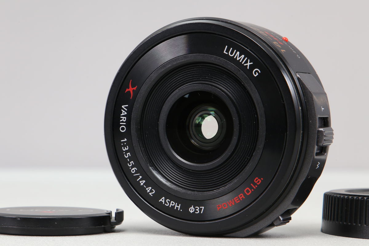 2025年11月30日に一心堂が買取したPanasonic LUMIX G X VARIO PZ 14-42mm F3.5-5.6 ASPH. POWER O.I.S. H-PS14042 ブラックの画像