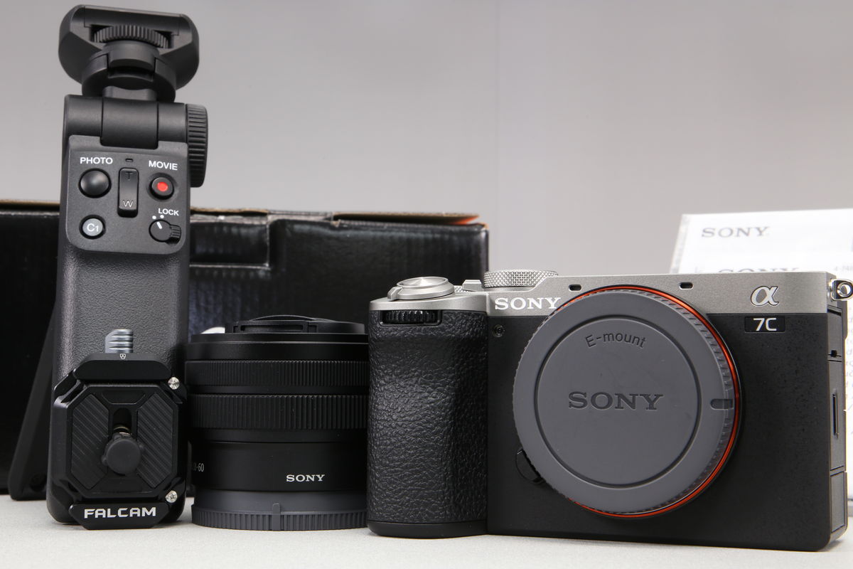 2025年12月19日に一心堂が買取したSONY α7C II ズームレンズキット ILCE-7CM2L シルバーの画像