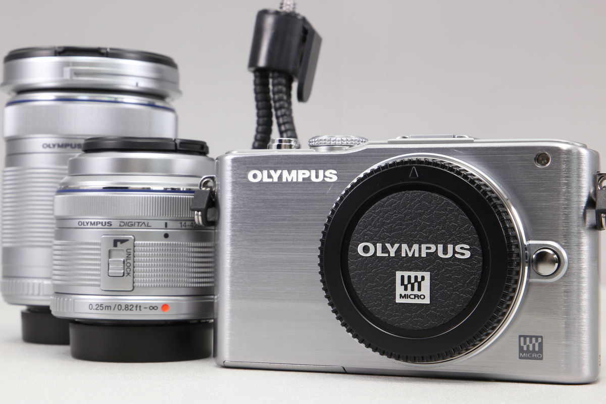 2025年12月20日に一心堂が買取したOLYMPUS PEN Lite E-PL3 ダブルズームキット シルバーの画像