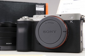 2026年01月29日に一心堂が買取したSONY α7C ズームレンズキット ILCE-7CL シルバーの画像