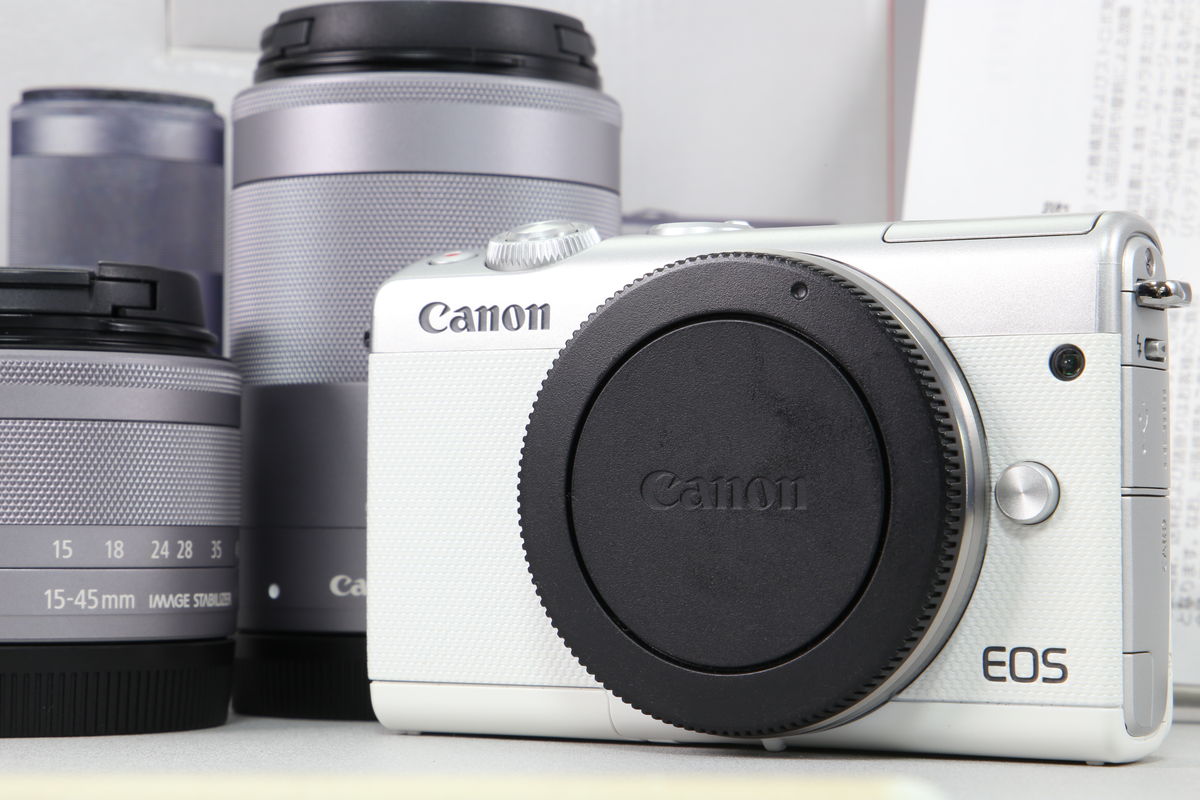 2026年02月16日に買取させていただいたCanon EOS M100 ダブルズームキット ホワイトの画像