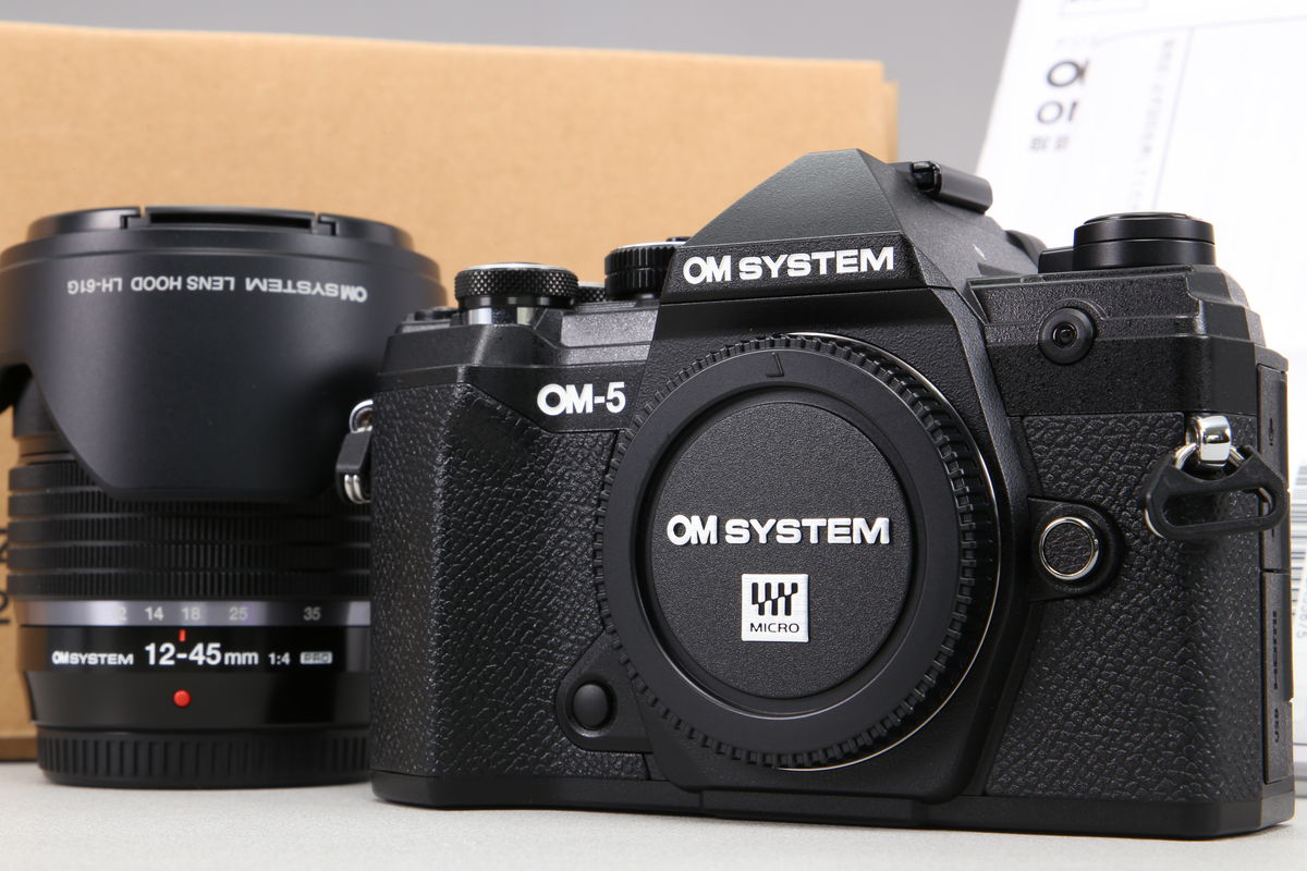 2026年03月05日に一心堂が買取したOM SYSTEM OM-5 12-45mm F4.0 PRO レンズキット ブラックの画像