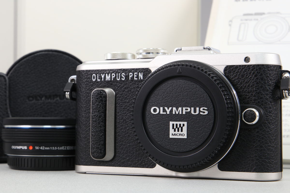 2026年03月10日に買取させていただいたOLYMPUS PEN E-PL8 14-42mm EZレンズキット ブラックの画像