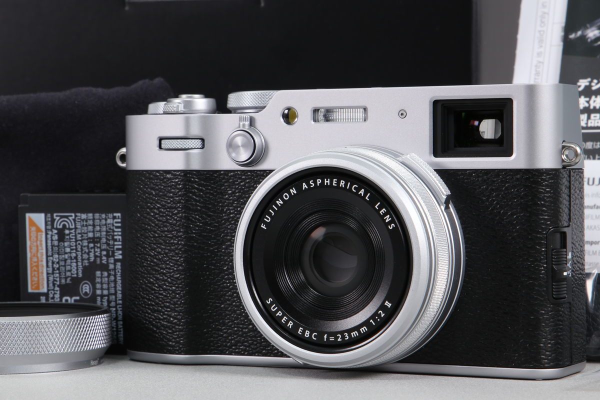 2026年03月13日に買取させていただいたFUJIFILM X100VI シルバーの画像