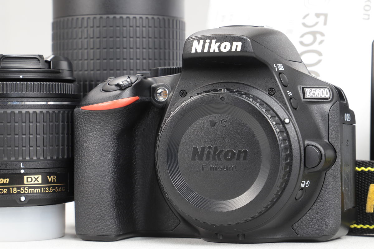 2026年05月05日に一心堂が買取したNikon D5600 ダブルズームキットの画像