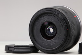 2026年04月06日に一心堂が買取したCanon RF-S18-45mm F4.5-6.3 IS STM ブラックの画像