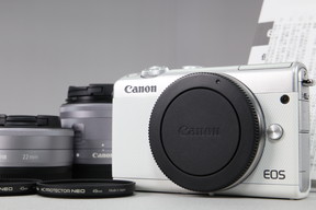 2026年04月06日に一心堂が買取したCanon EOS M100 ダブルレンズキット ホワイトの画像