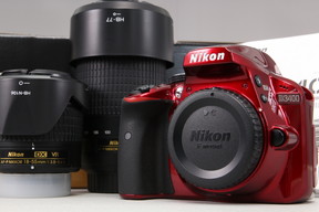 2026年04月18日に一心堂が買取したNikon D3400 ダブルズームキット レッドの画像