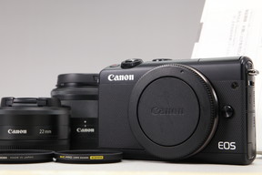 2026年05月07日に一心堂が買取したCanon EOS M100 ダブルレンズキット ブラックの画像