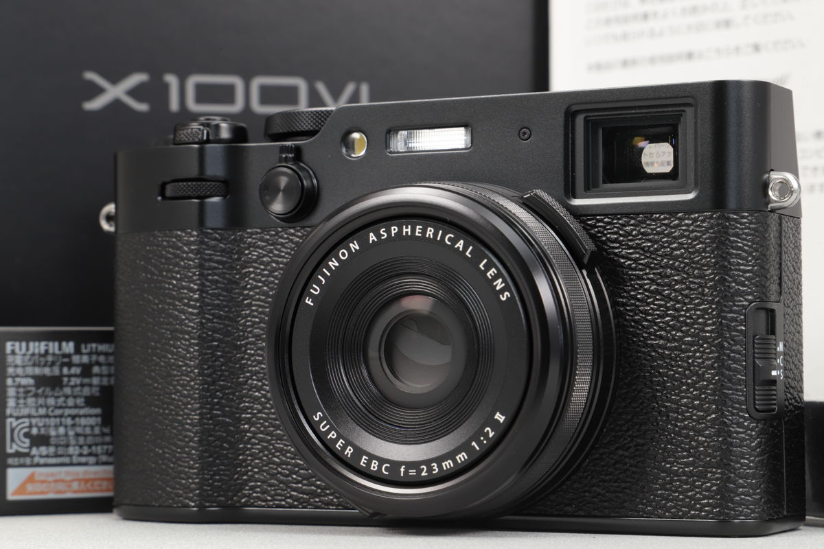 2026年05月16日に買取させていただいたFUJIFILM X100VI 日英２言語設定モデル ブラックの画像
