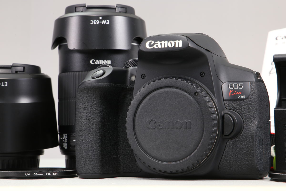 2026年06月16日に買取させていただいたCanon EOS Kiss X10i ダブルズームキットの画像