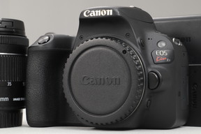 2026年06月23日に一心堂が買取したCanon EOS Kiss X9 EF-S18-55 IS STM レンズキット ブラックの画像
