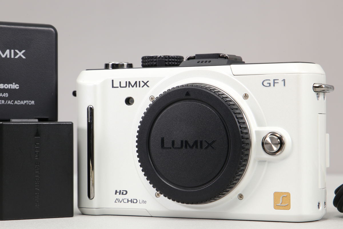 2026年07月07日に買取させていただいたPanasonic LUMIX GF1 ボディ DMC-GF1 シェルホワイトの画像