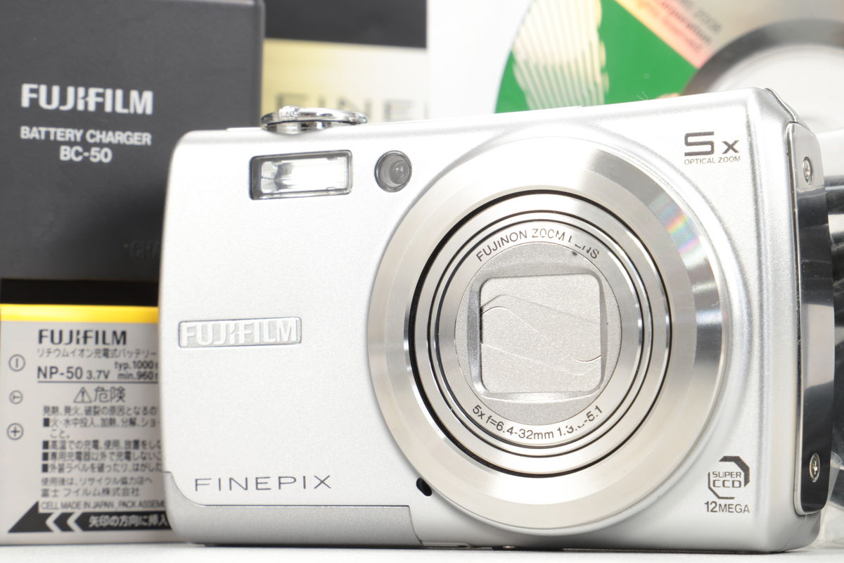 2026年07月07日に買取させていただいたFUJIFILM FinePix F100fdの画像