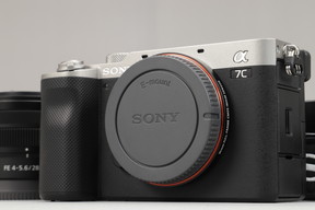 2026年07月28日に一心堂が買取したSONY α7C ズームレンズキット ILCE-7CL シルバーの画像